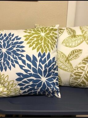 Blue and Green Floral Decorative Throw Pillows set of 2